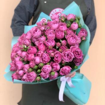 Букет из кустовых розовых роз [код товара - 180999]