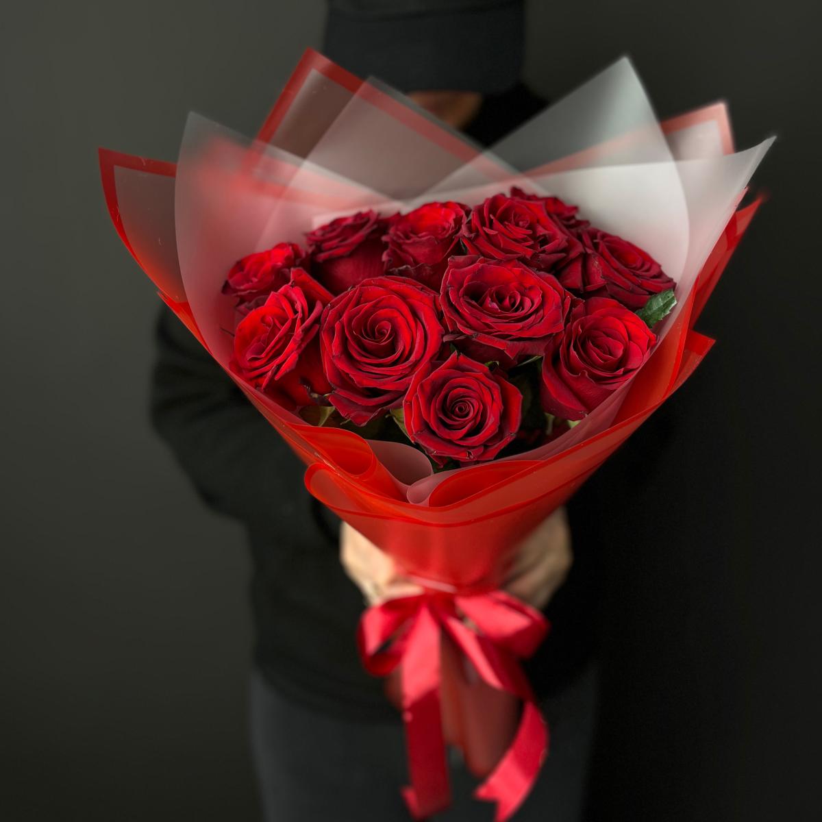 Букеты из красных роз 40 см (Эквадор) (код   194012)